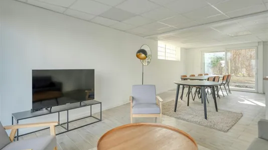 Apartments in Bobigny - photo 7