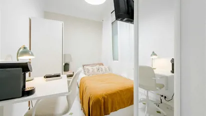 Room for rent in Madrid Chamartín, Madrid