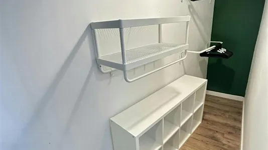 Rooms in Barcelona Sants-Montjuïc - photo 5