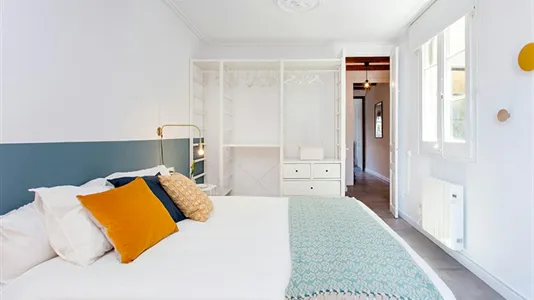 Apartments in Barcelona Eixample - photo 8