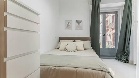 Rooms in Madrid Centro - photo 1