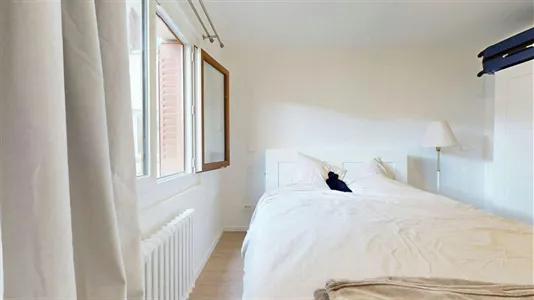 Rooms in Saint-Julien-en-Genevois - photo 5