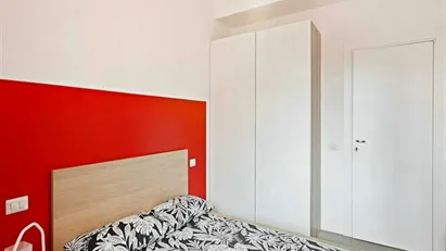 Room for rent in Milano Zona 6 - Barona, Lorenteggio, Milan