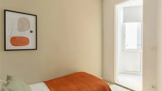 Rooms in Barcelona Eixample - photo 3