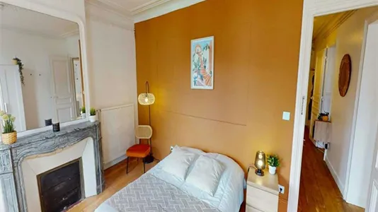 Rooms in Paris 10ème arrondissement - photo 3