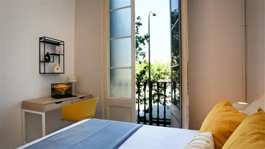 Rooms in Barcelona Eixample - photo 3