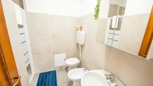 Rooms in Udine - photo 10