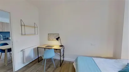 Room for rent in Nanterre, Île-de-France
