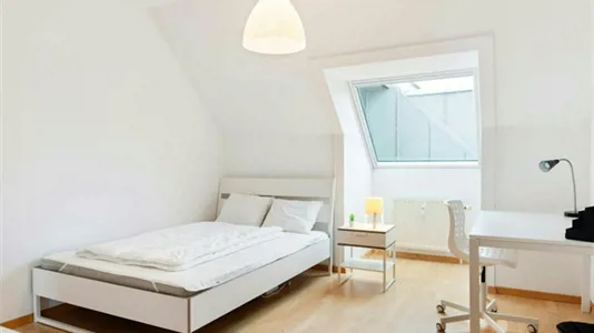 Rooms in Vienna Favoriten - photo 1