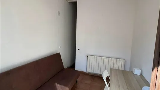 Rooms in Barcelona Eixample - photo 5