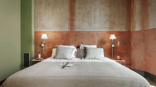 Rooms in Barcelona Eixample - photo 2