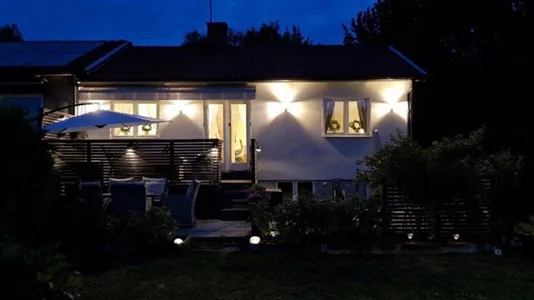 Houses in Stockholm South - photo 2