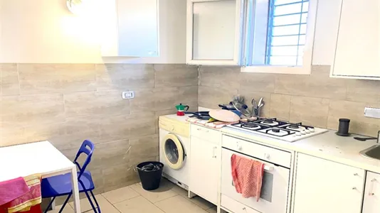 Rooms in Roma Municipio VI – Roma Delle Torri - photo 5