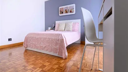 Room for rent in Milano Zona 9 - Porta Garibaldi, Niguarda, Milan