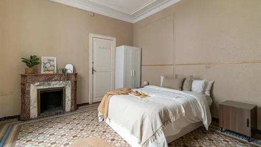 Rooms in Barcelona Ciutat Vella - photo 3