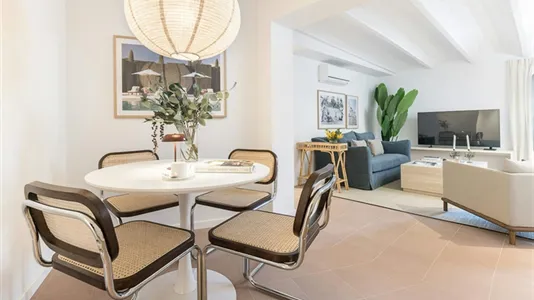 Apartments in Barcelona Ciutat Vella - photo 5