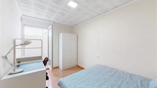 Rooms in Castellón de la Plana/Castelló de la Plana - photo 2