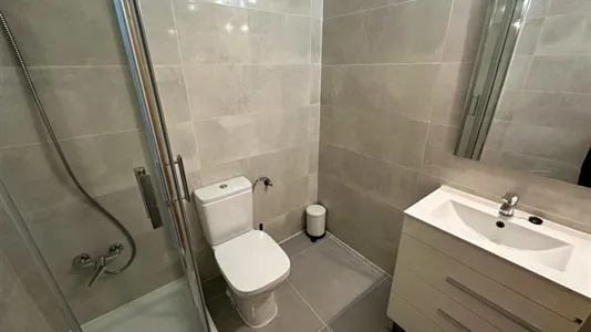 Rooms in Madrid Centro - photo 6