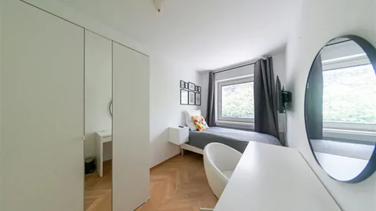 Rooms in Frankfurt Innenstadt II - photo 1