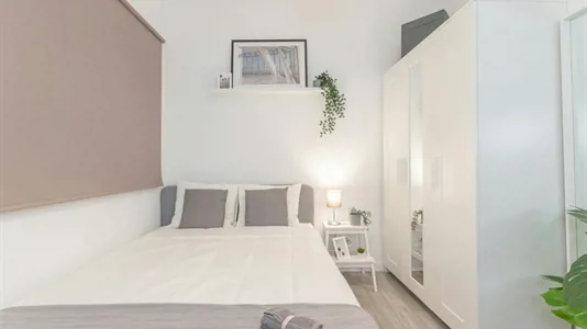 Rooms in Barcelona Eixample - photo 3