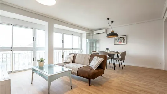 Apartments in Valencia Extramurs - photo 2