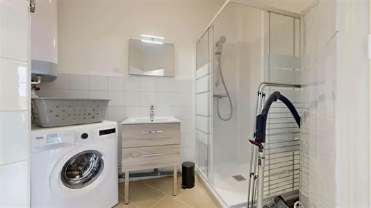 Rooms in Lyon - photo 7