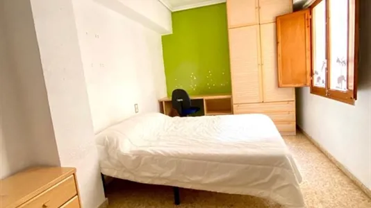 Rooms in Castellón de la Plana/Castelló de la Plana - photo 1