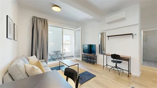 Apartments in Berlin Mitte - photo 1