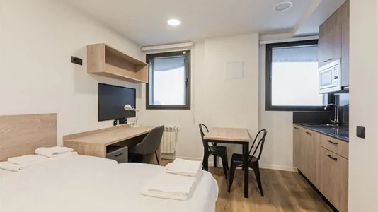 Rooms in Santander - photo 1