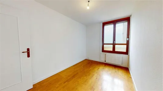 Apartments in Lyon - photo 7