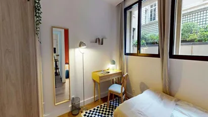 Room for rent in Paris 8ème arrondissement, Paris