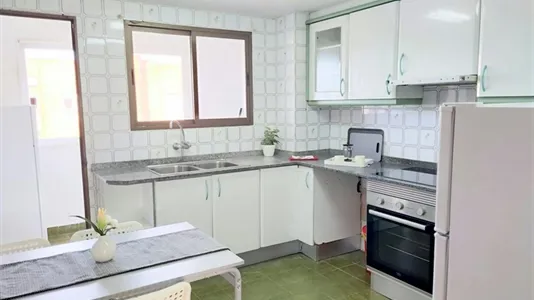 Rooms in Paterna - photo 6