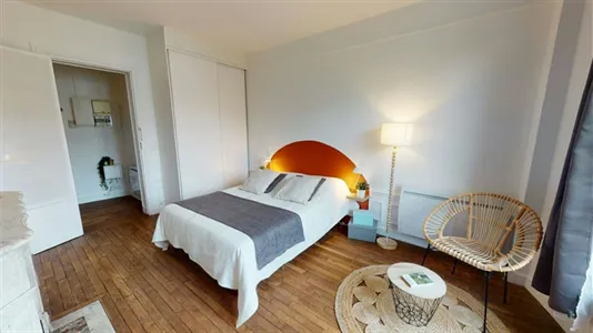 Rooms in Paris 16ème arrondissement (South) - photo 2
