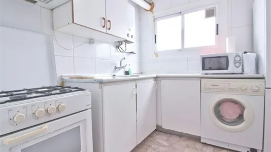 Rooms in el Camí de Vera - photo 8