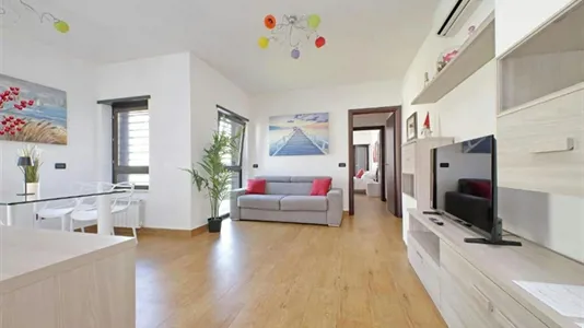 Apartments in Roma Municipio III – Monte Sacro - photo 2