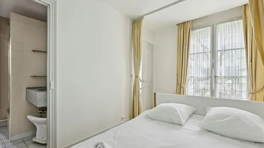 Apartments in Paris 1er arrondissement - photo 7