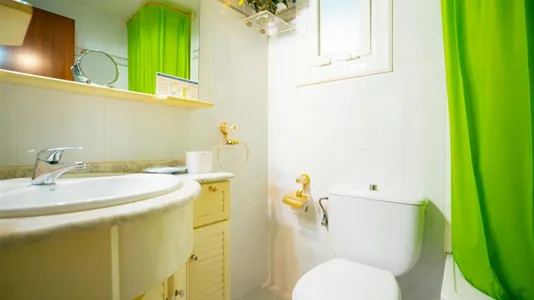 Rooms in Barcelona Les Corts - photo 8