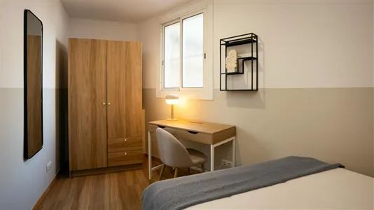 Apartments in Barcelona Ciutat Vella - photo 9