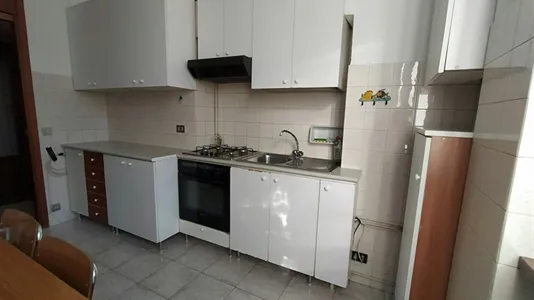 Rooms in Milano Zona 8 - Fiera, Gallaratese, Quarto Oggiaro - photo 5