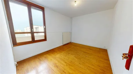 Apartments in Lyon - photo 5
