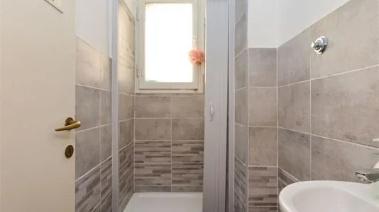 Rooms in Roma Municipio II – Parioli/Nomentano - photo 9