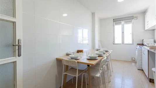 Rooms in Valencia Extramurs - photo 9
