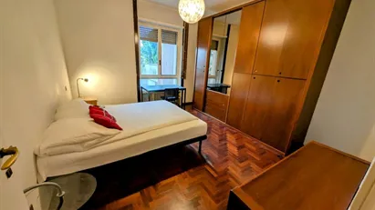 Room for rent in Milano Zona 9 - Porta Garibaldi, Niguarda, Milan