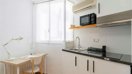 Rooms in Madrid Chamartín - photo 7