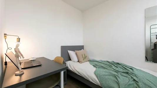 Rooms in Berlin Charlottenburg-Wilmersdorf - photo 1