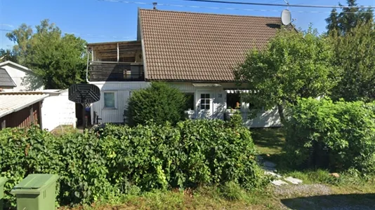 Houses in Huddinge - photo 2