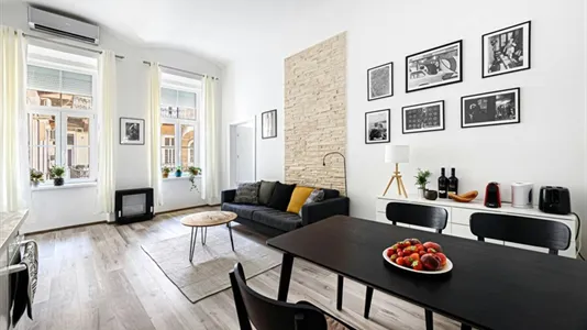 Apartments in Budapest Erzsébetváros - photo 1