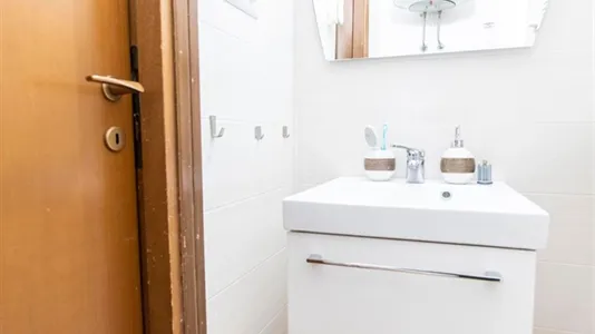Rooms in Roma Municipio IX – EUR - photo 6