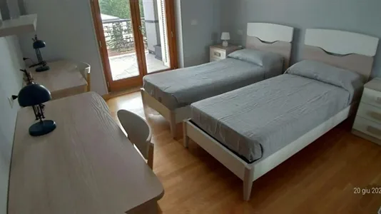 Rooms in Roma Municipio IV – Tiburtino - photo 1