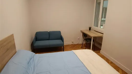 Rooms in Bilbao - photo 2